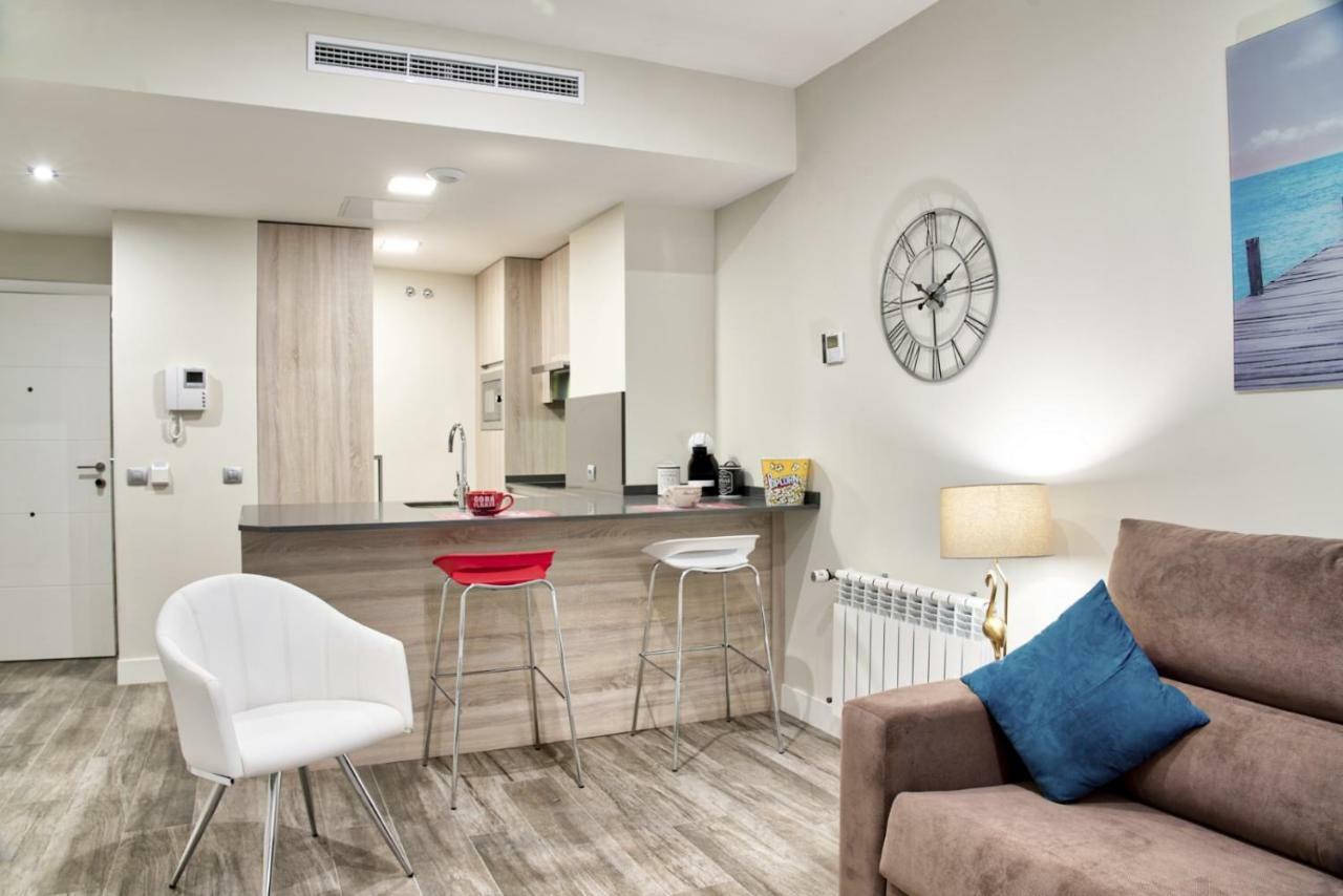 Apartamentos Cava Baja Madrid Exteriör bild