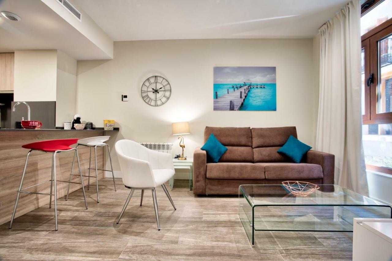 Apartamentos Cava Baja Madrid Exteriör bild