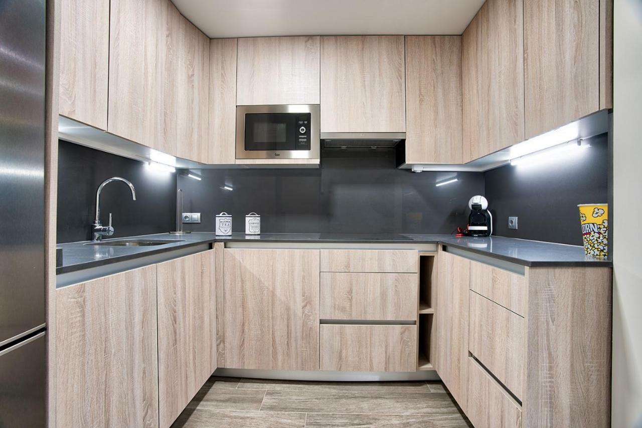 Apartamentos Cava Baja Madrid Exteriör bild