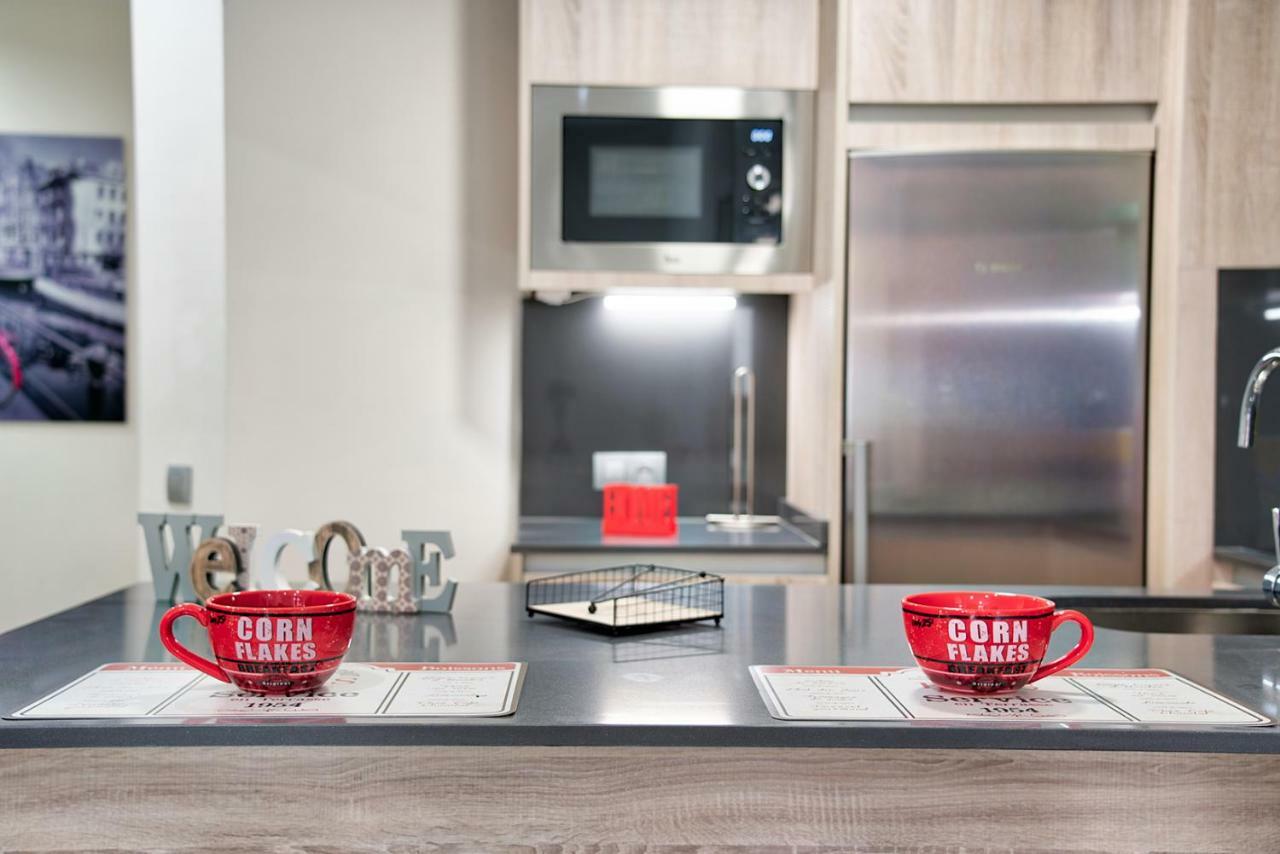 Apartamentos Cava Baja Madrid Exteriör bild