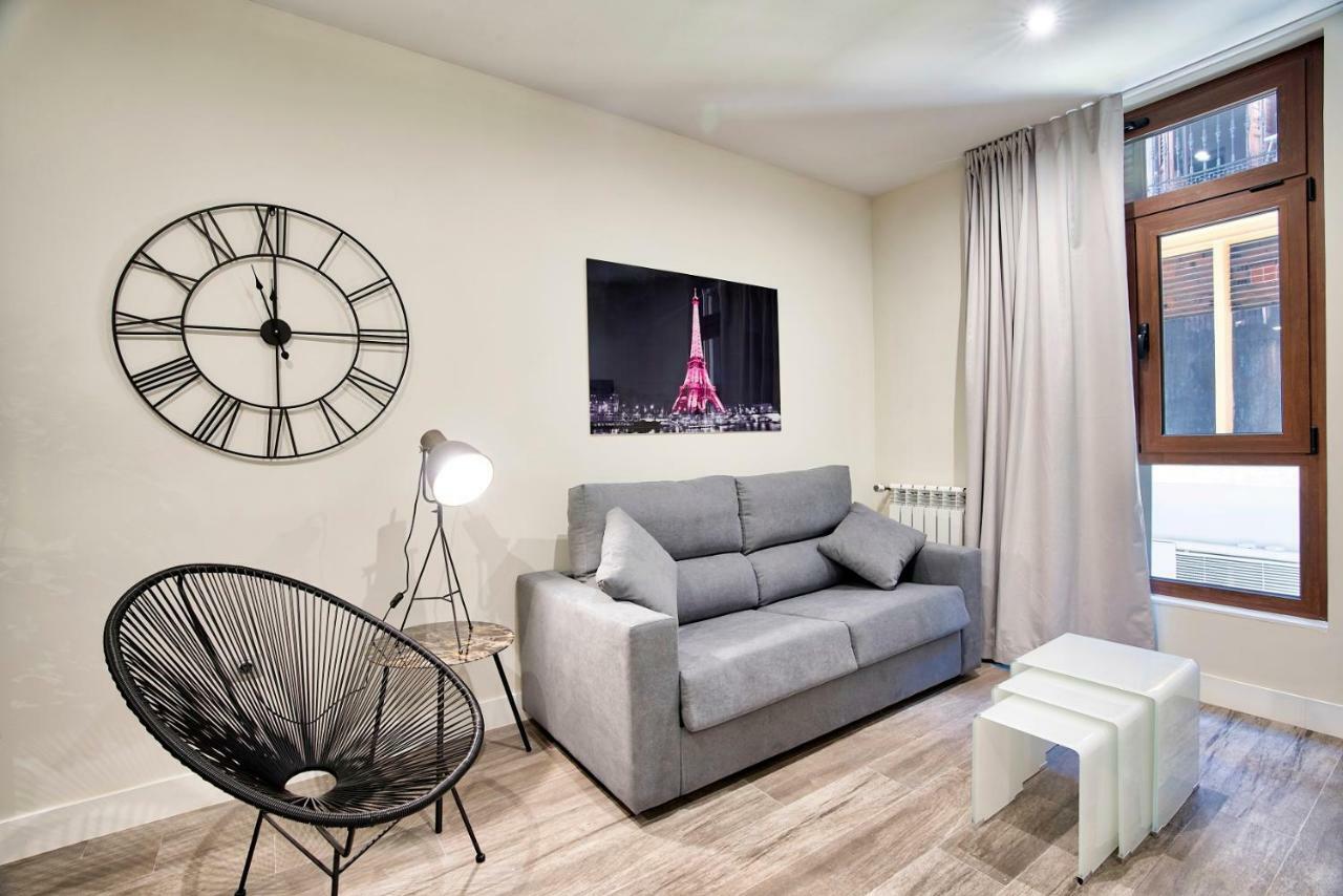 Apartamentos Cava Baja Madrid Exteriör bild