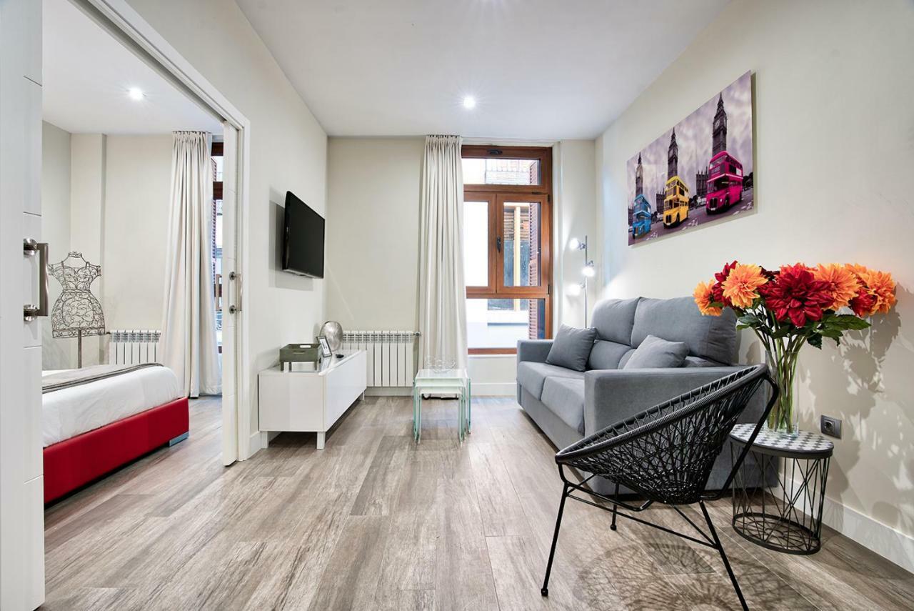 Apartamentos Cava Baja Madrid Exteriör bild