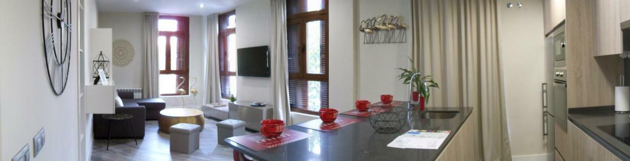 Apartamentos Cava Baja Madrid Exteriör bild